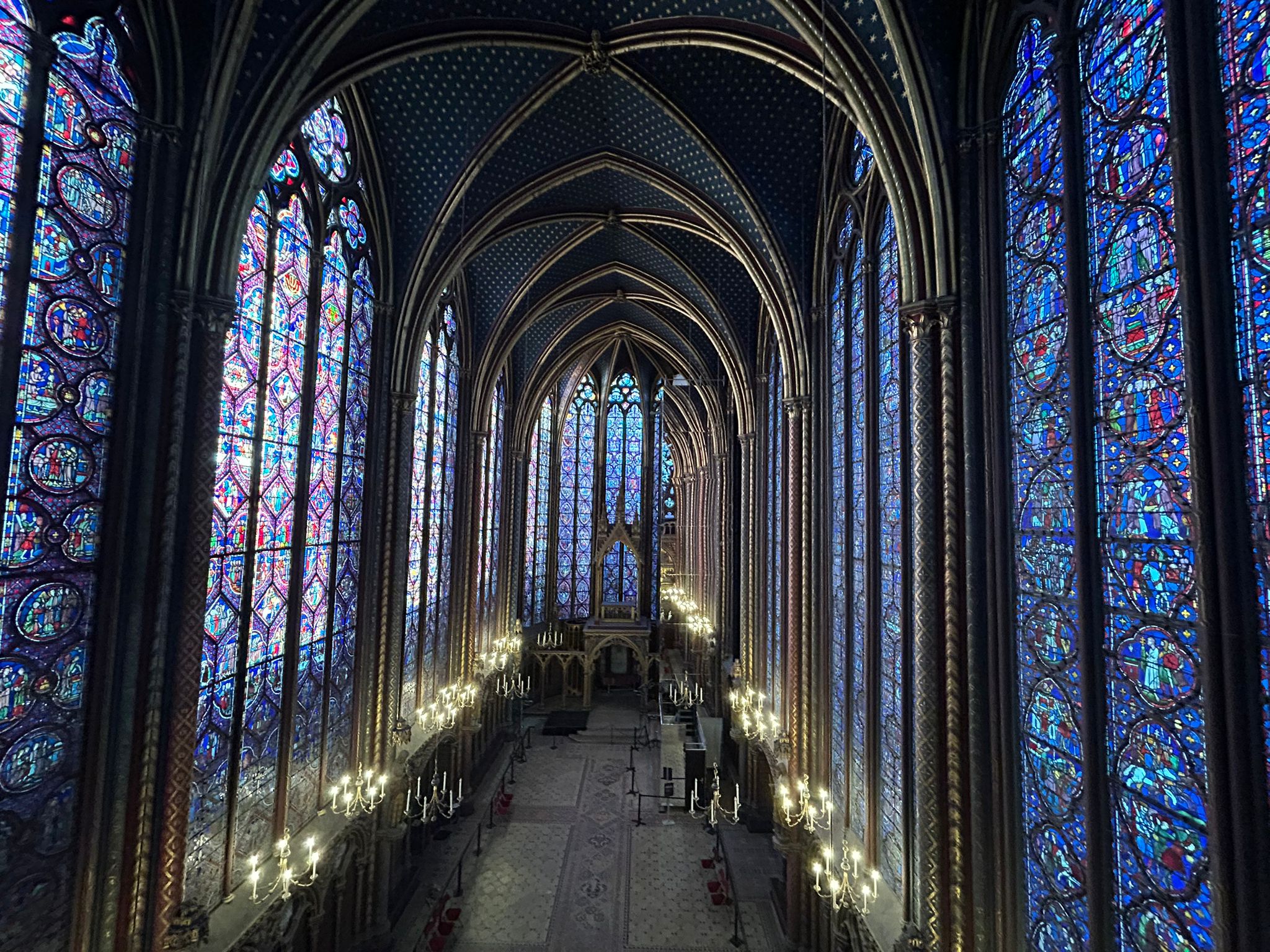 Préserver les joyaux du patrimoine : notre intervention à la Sainte-Chapelle